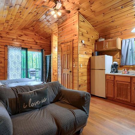 Blue Rose Cabins - Wildwoods Cabin لوغان المظهر الخارجي الصورة